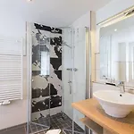 מלון Nuhnetal 3*