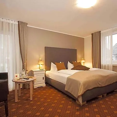 Nuhnetal Hotell 3*